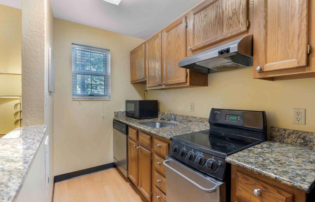 Extended Stay America Suites - Newport News - Yorktown Bagian luar foto