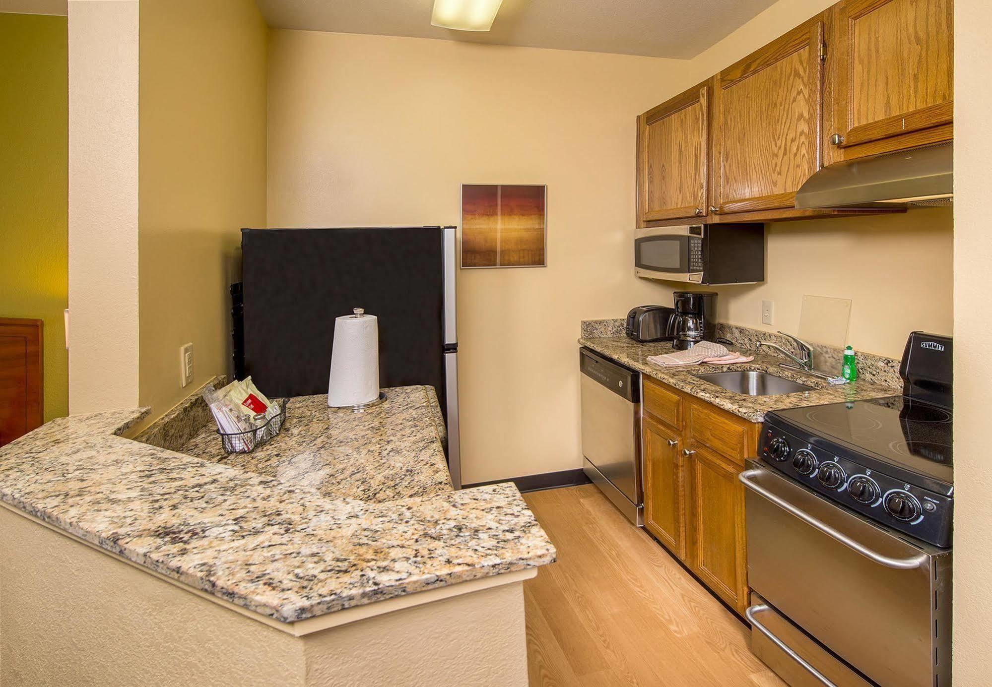 Extended Stay America Suites - Newport News - Yorktown Bagian luar foto