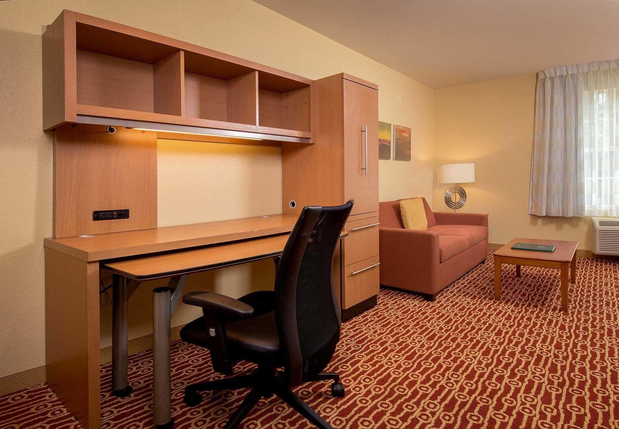 Extended Stay America Suites - Newport News - Yorktown Bagian luar foto